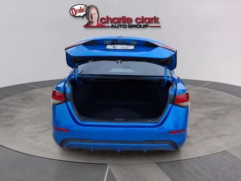 Used 2024 Nissan Sentra SV FWD image 5