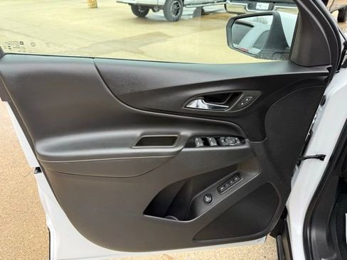 Used 2023 Chevrolet Equinox Premier w/ LPO, Floor Liner Package image 9