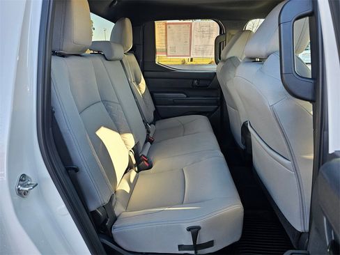 Used 2025 Toyota Tacoma SR5 image 12