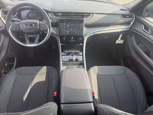 New 2026 Jeep Grand Cherokee L 2WD image 25