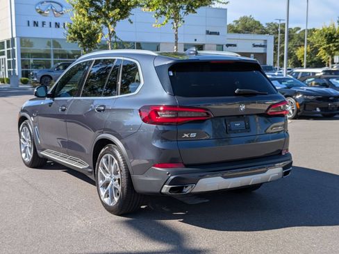 Used 2022 BMW X5 xDrive45e w/ Climate Comfort Package AWD/4WD image 5