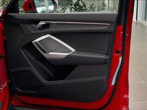 Used 2022 Audi Q3 2.0T Premium w/ Convenience Package image 43