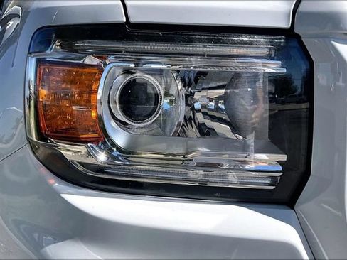 Certified 2022 GMC Canyon Elevation w/ Trailering Package RWD image 28