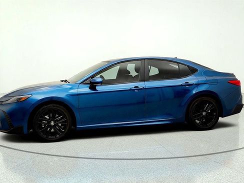 Used 2025 Toyota Camry SE w/ Multimedia Upgrade Package FWD image 8