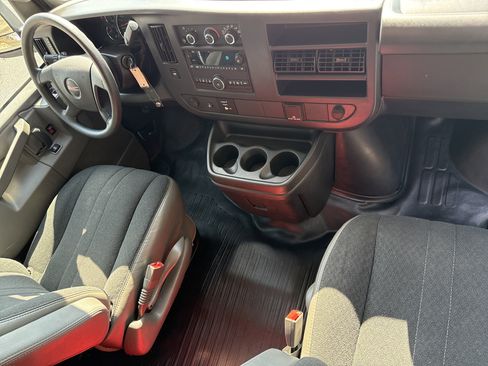 Used 2024 GMC Savana 2500 w/ Driver Convenience Package image 26