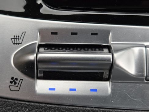 Used 2022 Kia Carnival SX FWD image 4