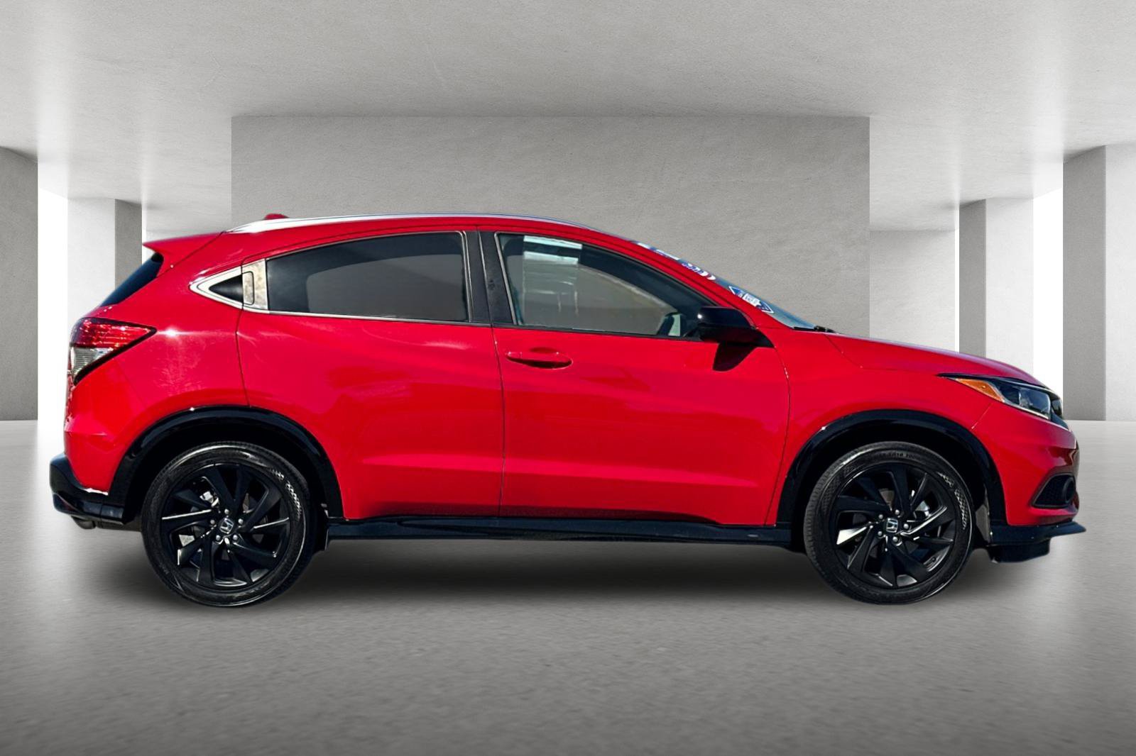 Used 2022 Honda HR-V Sport image 3