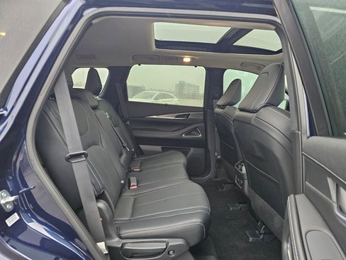 Certified 2023 INFINITI QX60 Luxe w/ Vision Package image 13