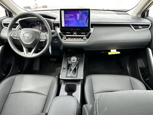 New 2026 Toyota Corolla Cross XLE w/ Convenience Package AWD/4WD image 8