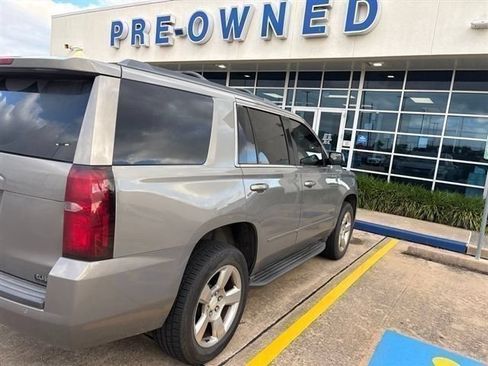 Used 2017 Chevrolet Tahoe LS w/ All-Season Package RWD image 12
