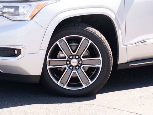 Used 2019 GMC Acadia Denali w/ GMC Pro Grade Package AWD/4WD image 25