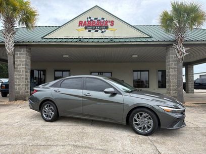 Used 2024 Hyundai Elantra SEL