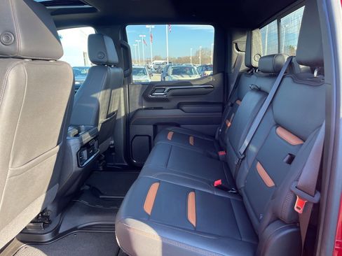 Used 2024 GMC Sierra 1500 AT4 w/ Technology Package image 16
