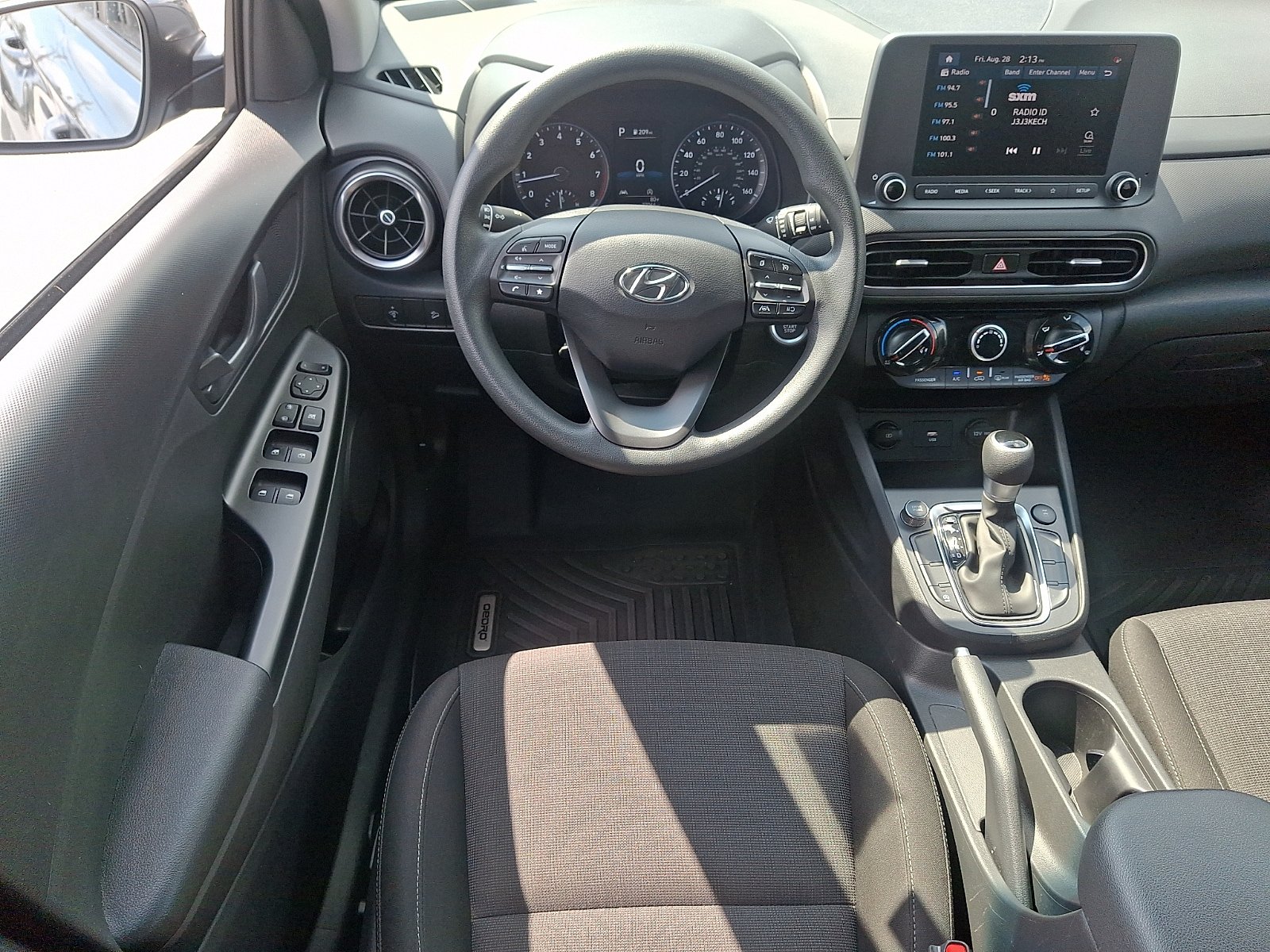 Used 2023 Hyundai Kona SEL w/ Cargo Package AWD/4WD image 12