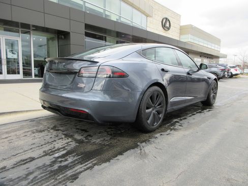 Used 2023 Tesla Model S Plaid image 9