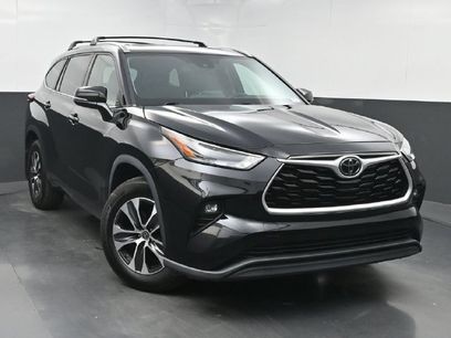 Used 2022 Toyota Highlander XLE