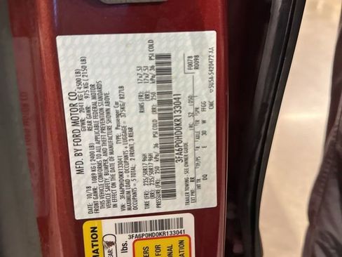 Used 2019 Ford Fusion SE FWD image 6