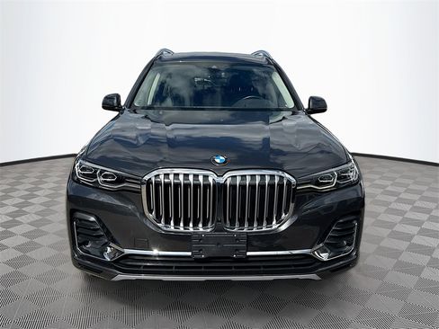 Used 2021 BMW X7 xDrive40i w/ Premium Package image 2
