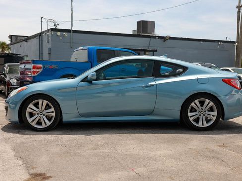 Used 2010 Hyundai Genesis 2.0T RWD image 3