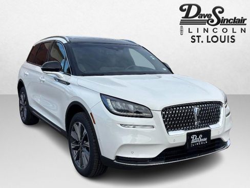 Certified 2022 Lincoln Corsair Reserve w/ Equipment Group 201A image 3