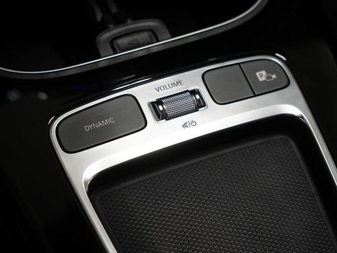 Used 2025 Mercedes-Benz CLA 35 AMG 4MATIC image 31