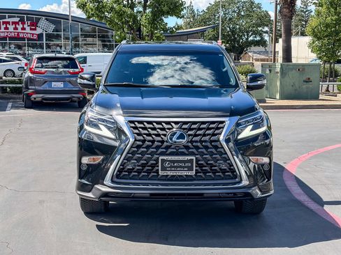 Used 2023 Lexus GX 460 Luxury w/ Sport Design Package image 6