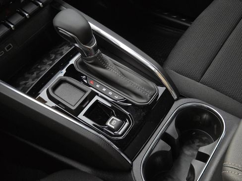 New 2026 GMC Canyon Elevation w/ Convenience Package image 9