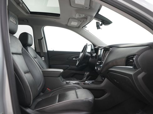 Used 2020 Chevrolet Traverse High Country AWD/4WD image 11