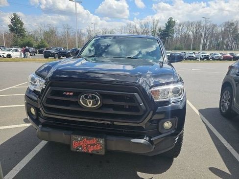 Used 2023 Toyota Tacoma SR image 2