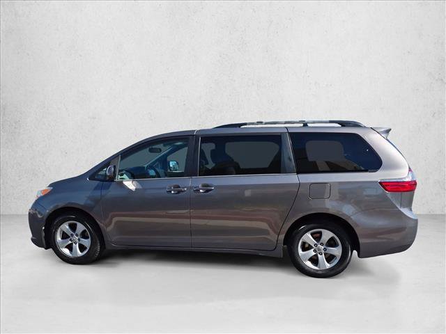 Used 2017 Toyota Sienna LE FWD image 8