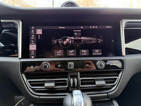 Used 2024 Porsche Macan S image 41