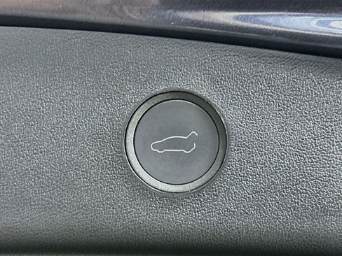 Used 2023 Tesla Model 3 Standard Range RWD image 29