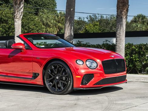 Used 2024 Bentley Continental GT Speed image 11