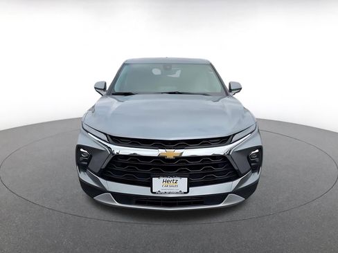 Used 2025 Chevrolet Blazer LT FWD image 4