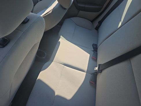 Used 2010 Ford Focus S FWD image 7