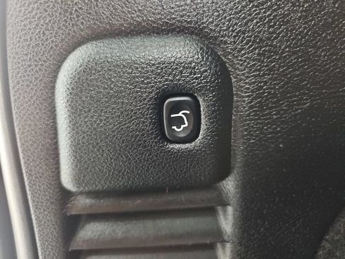 Used 2019 Jeep Grand Cherokee Limited AWD/4WD image 32
