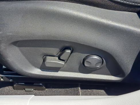 Used 2022 Jeep Compass Limited image 7