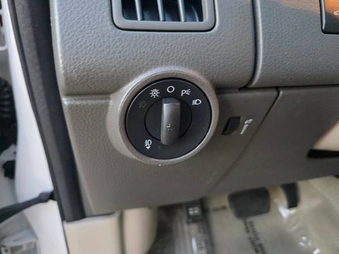 Used 2010 Ford Edge Limited image 42