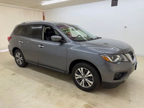 Used 2019 Nissan Pathfinder SL AWD/4WD image 8