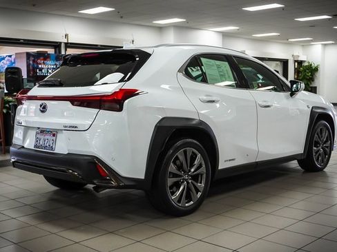 Certified 2021 Lexus UX 250h F Sport w/ Accessory Package (Z2) image 6