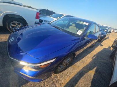 Used 2024 Hyundai Elantra SEL FWD image 1