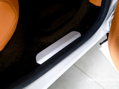 Used 2023 Aston Martin DBX 707 image 28