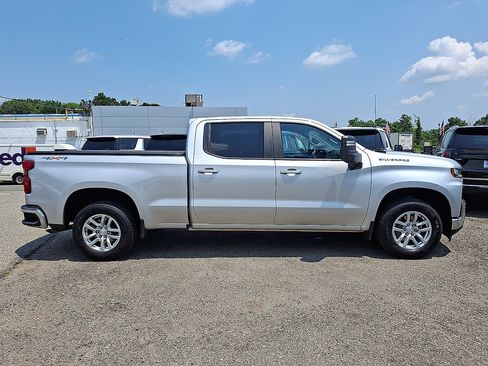 Certified 2020 Chevrolet Silverado 1500 LT w/ Convenience Package AWD/4WD image 18