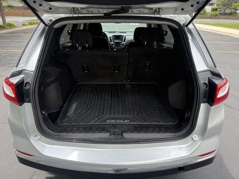 Used 2019 Chevrolet Equinox LS AWD/4WD image 18