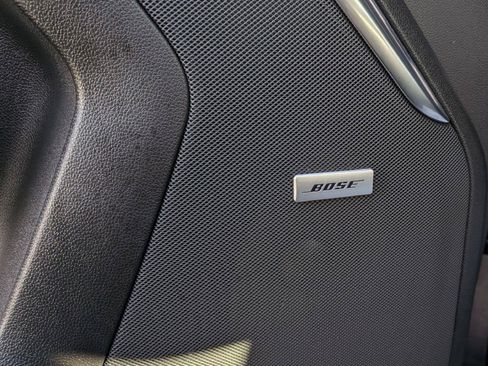 Used 2022 GMC Yukon Denali AWD/4WD image 15