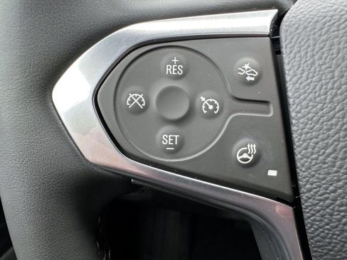Used 2023 Chevrolet Traverse RS AWD/4WD image 18