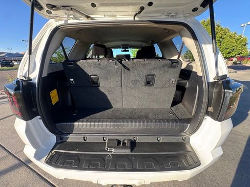 Used 2019 Toyota 4Runner SR5 AWD/4WD image 28