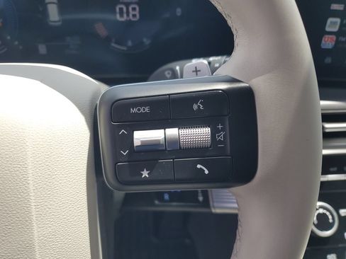 Used 2026 Hyundai Santa Fe SE FWD image 19