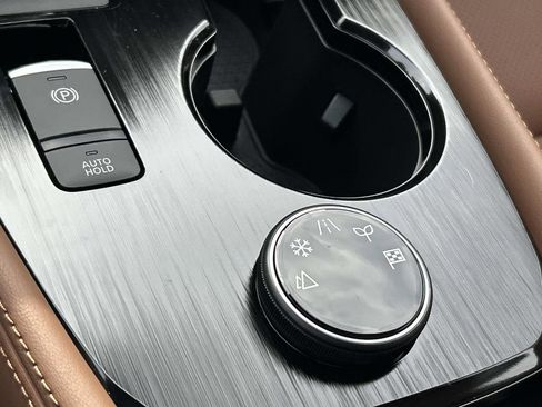 New 2026 Nissan Rogue Platinum AWD/4WD image 32