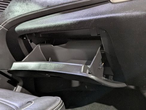 Used 2016 GMC Yukon XL Denali w/ Open Road Package image 25